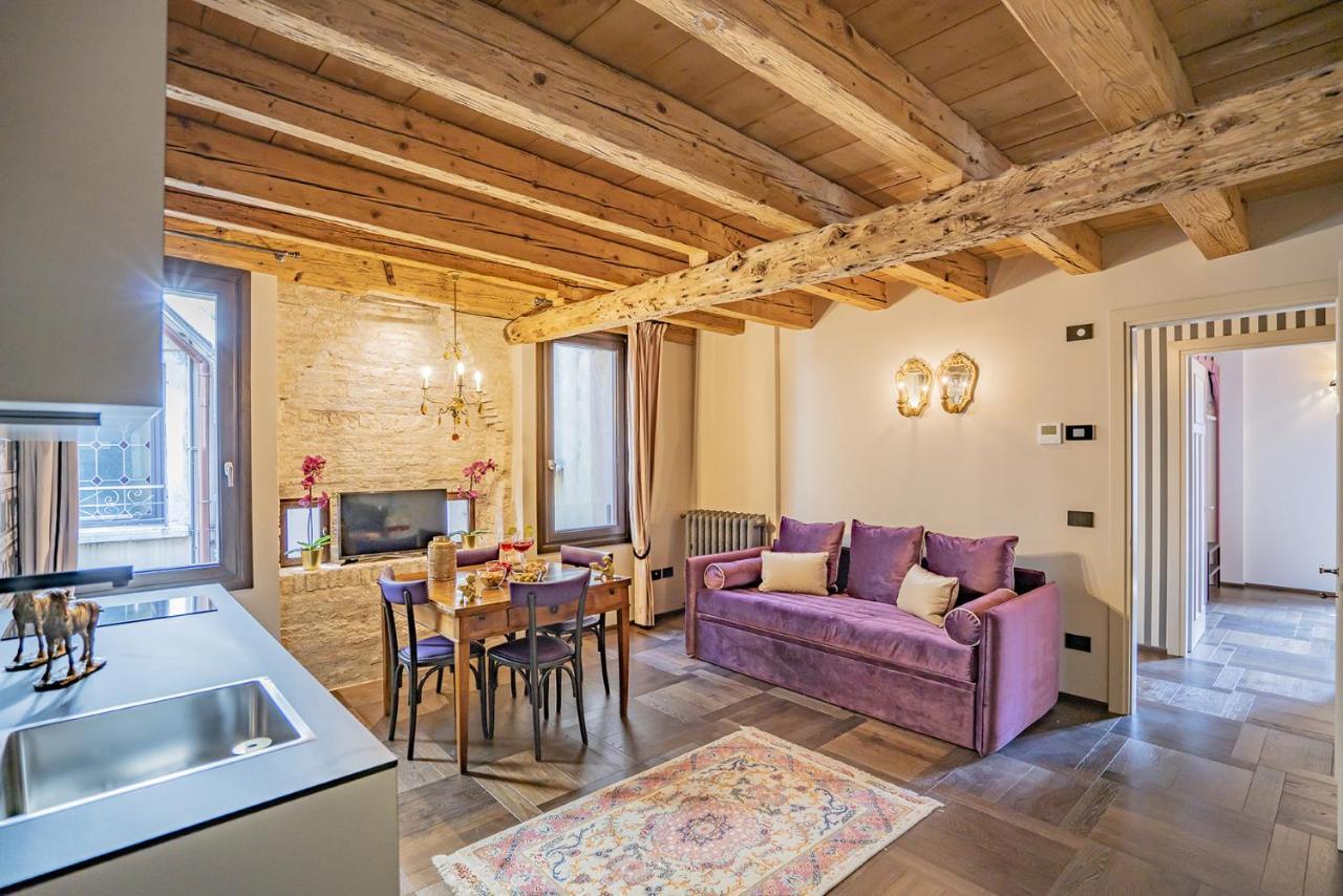 ונציה Corte Rubbi 8 Luxury Two-Bedroom Apartment -Dimora Italia - מראה חיצוני תמונה